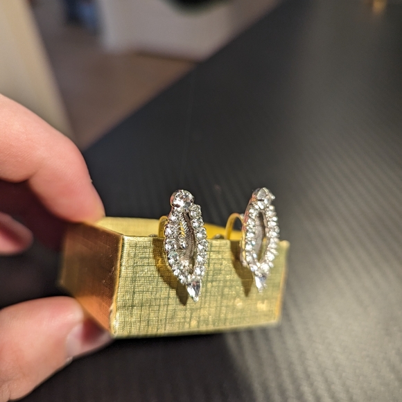 Jay Flex Sterling Twist on Two Fold Earrings - Picture 5 of 8